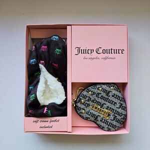 Juicy Couture Gift Set Gothic Logo Heart Wristlet Wallet Crown Slippers